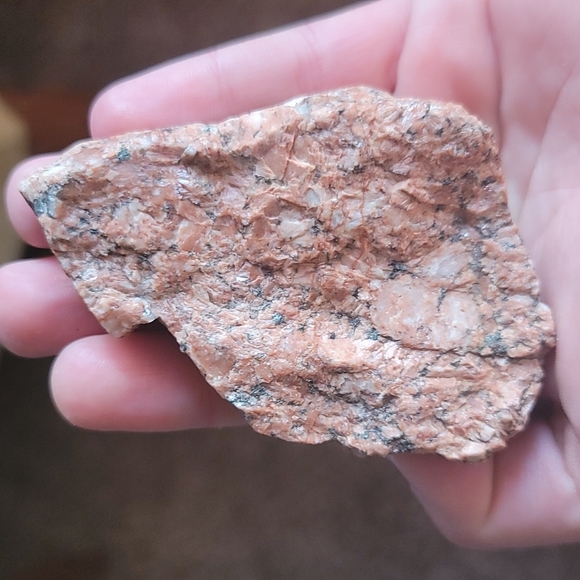 Pink granite Granite is an igneous intrusive rock with holocrystalline texture - Picture 5 of 7